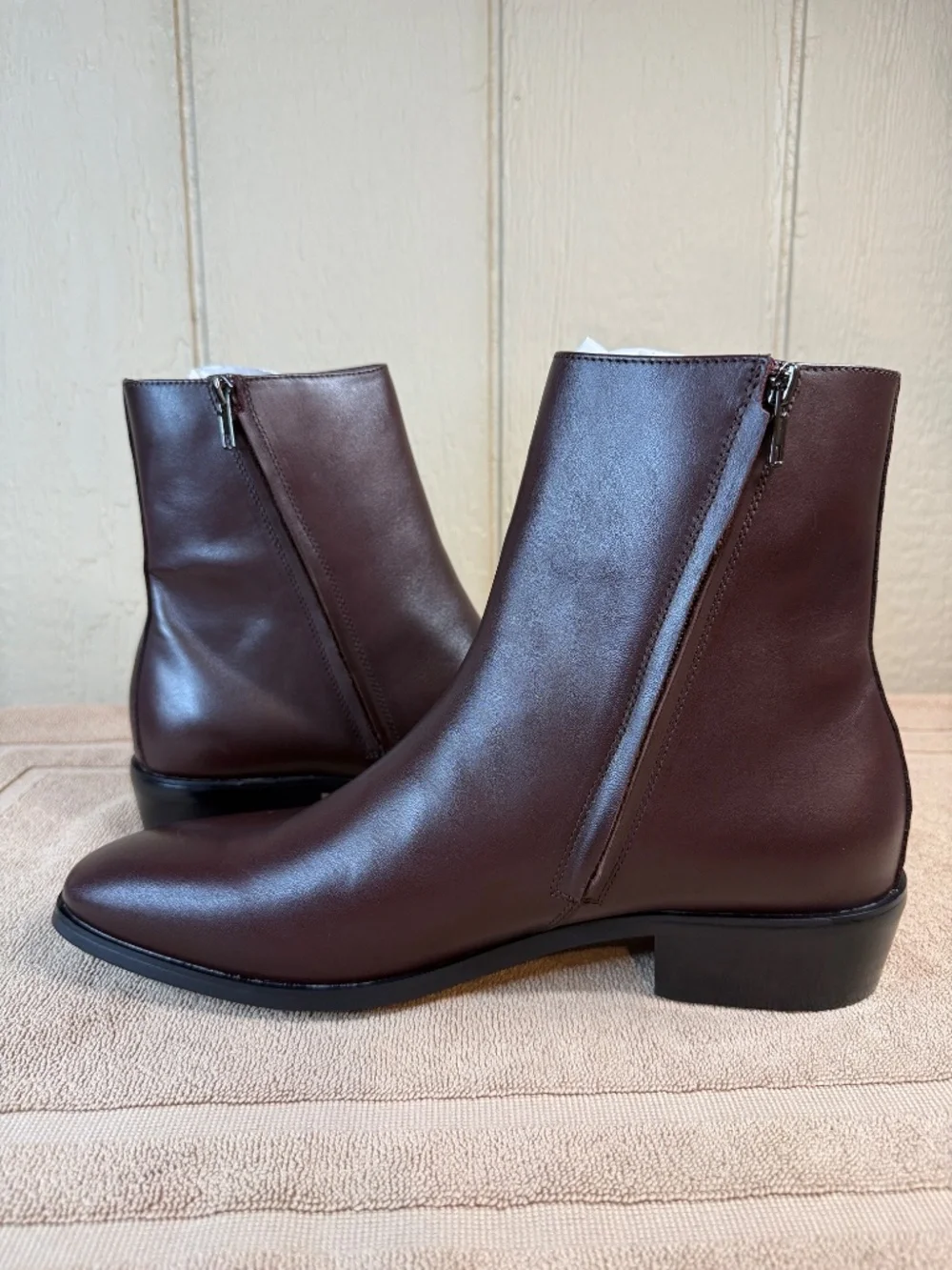 NWT Aldo Flex Amur Bordo Burgundy Leather SideZip Ankle Dress Boot Minimalist 12